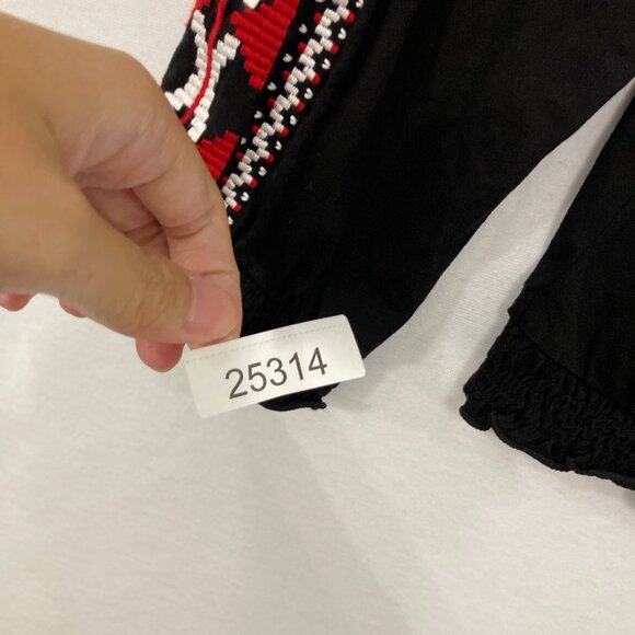 New INC International Concepts Large Black Red Boho Pattern Embroidered Blouse - Picture 8 of 8